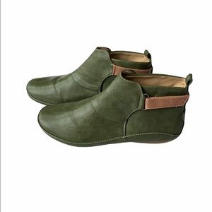 Leather Slip On Booties sz 40